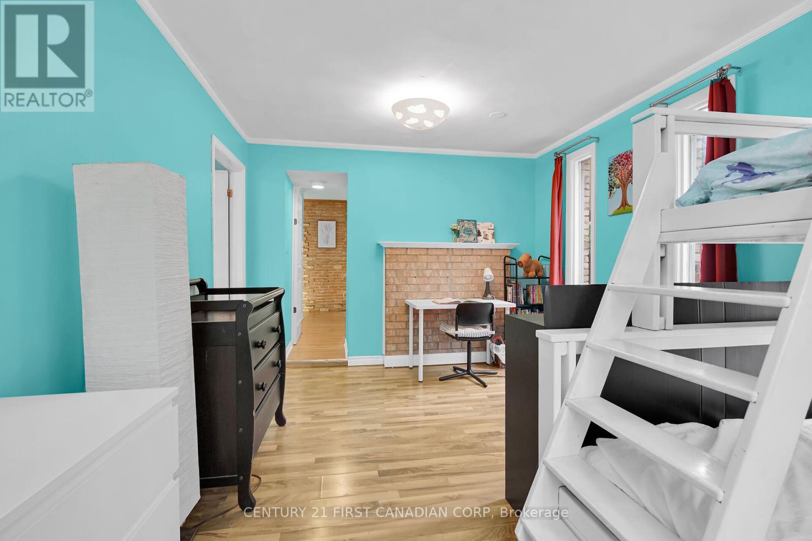 425 Old Wonderland Road, London South (South N), Ontario  N6K 3R1 - Photo 21 - X12218245