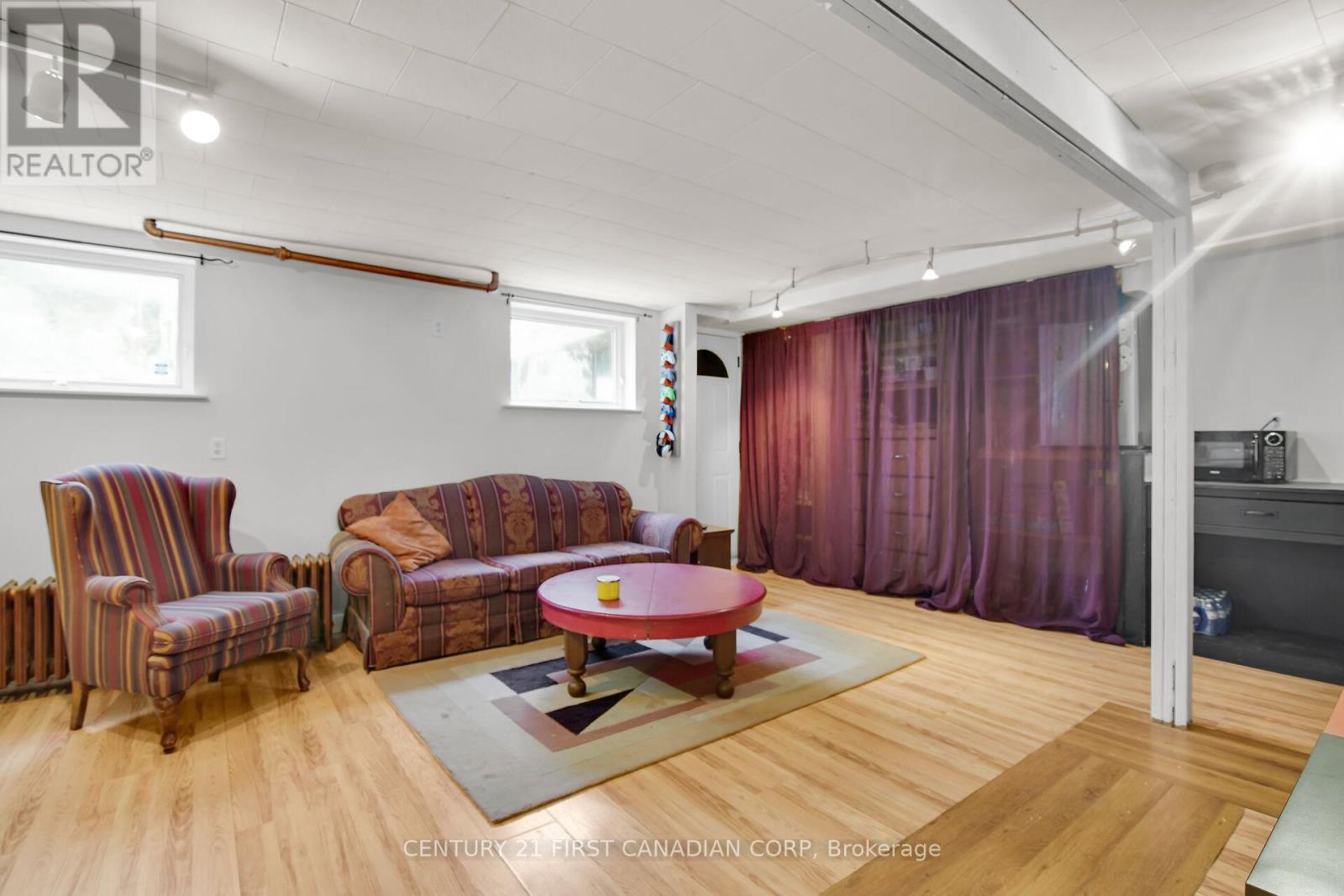 425 Old Wonderland Road, London South (South N), Ontario  N6K 3R1 - Photo 24 - X12218245