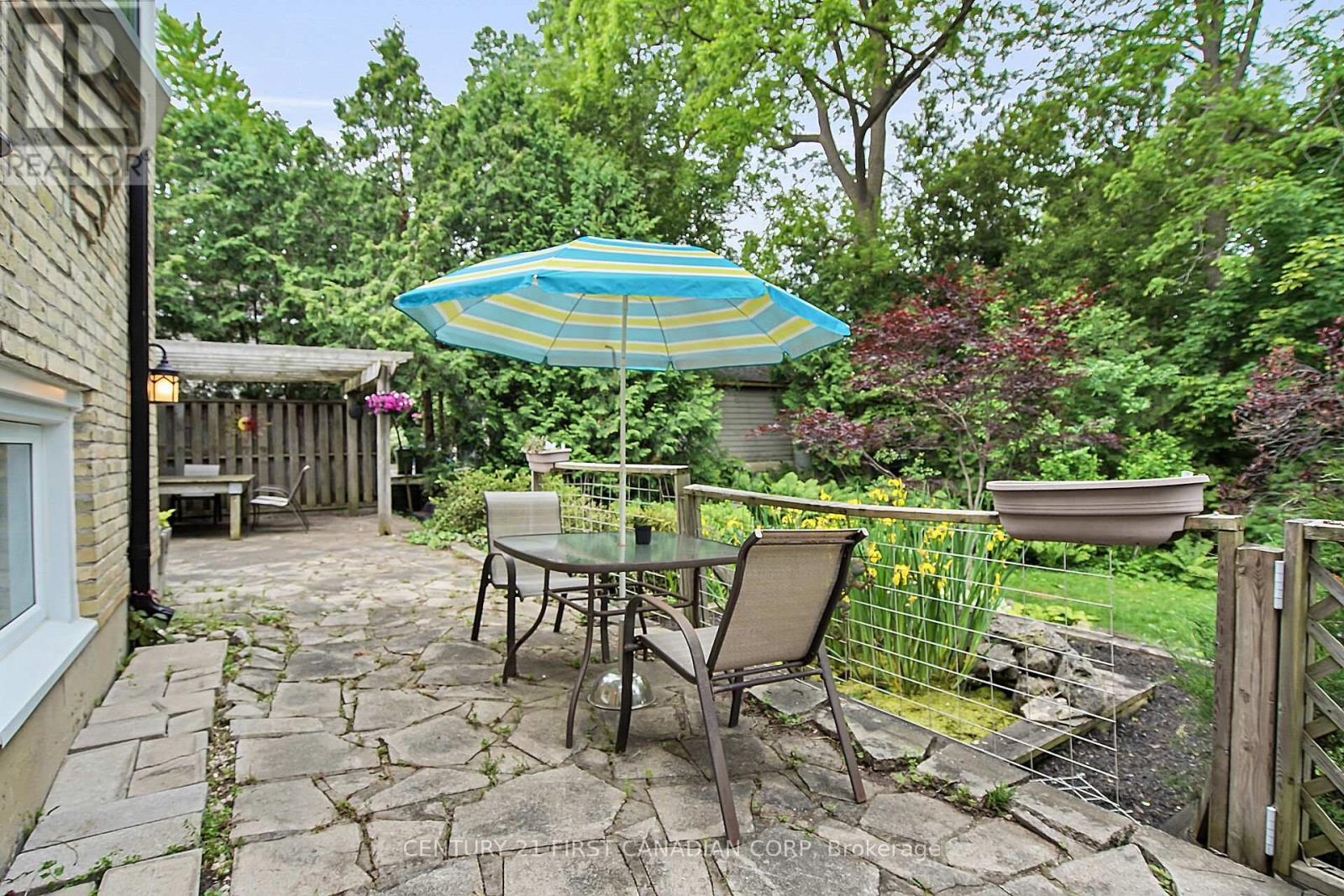 425 Old Wonderland Road, London South (South N), Ontario  N6K 3R1 - Photo 34 - X12218245