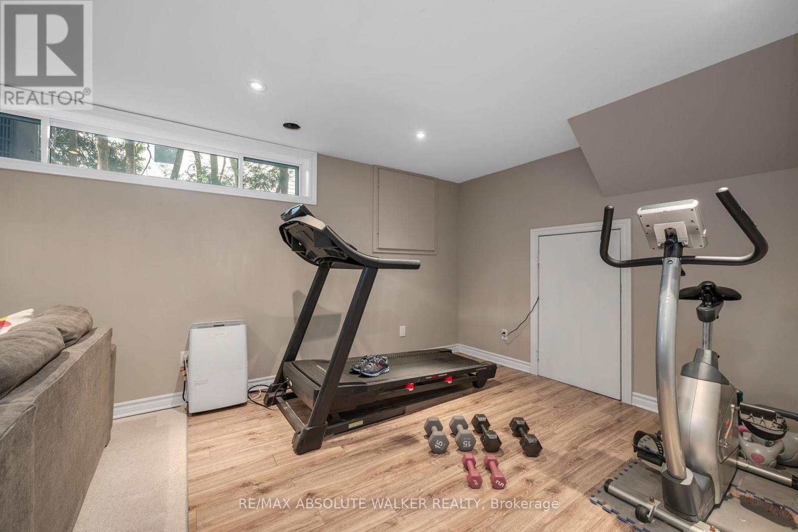1881 Greenacre Crescent, Ottawa, Ontario  K1J 6S7 - Photo 26 - X12218220