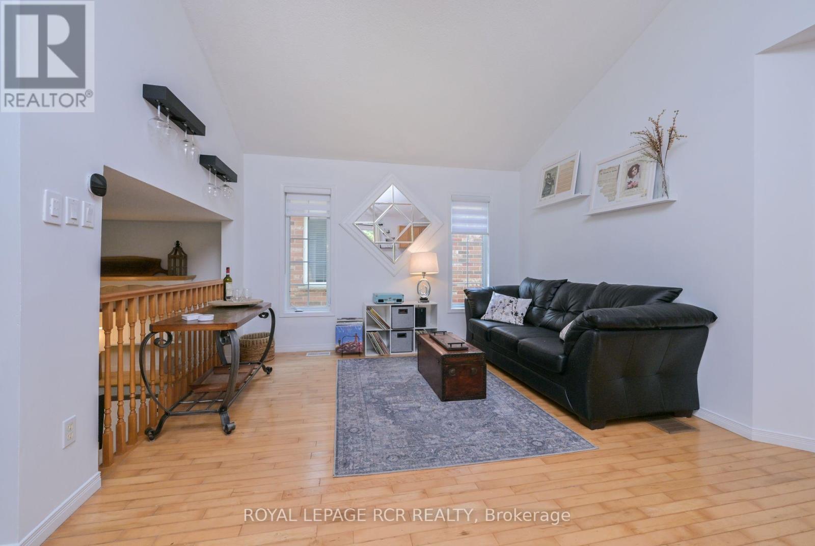 16 Hunter Road, Orangeville, Ontario  L9W 5G1 - Photo 13 - W12218113