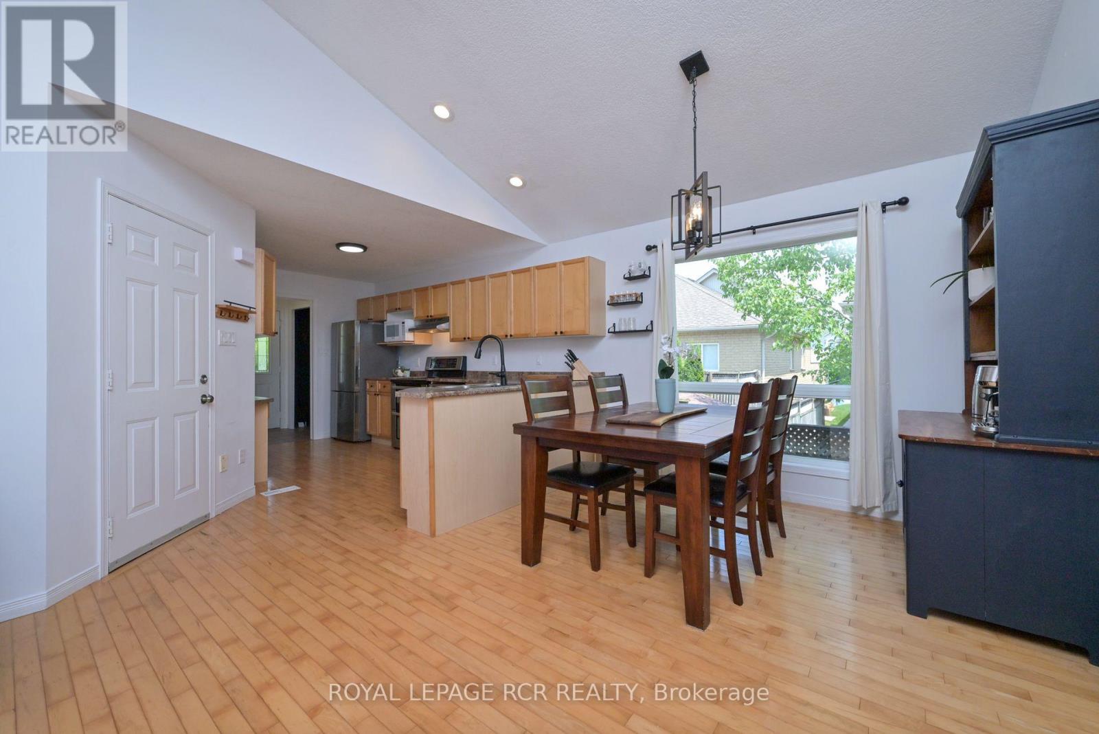 16 Hunter Road, Orangeville, Ontario  L9W 5G1 - Photo 15 - W12218113