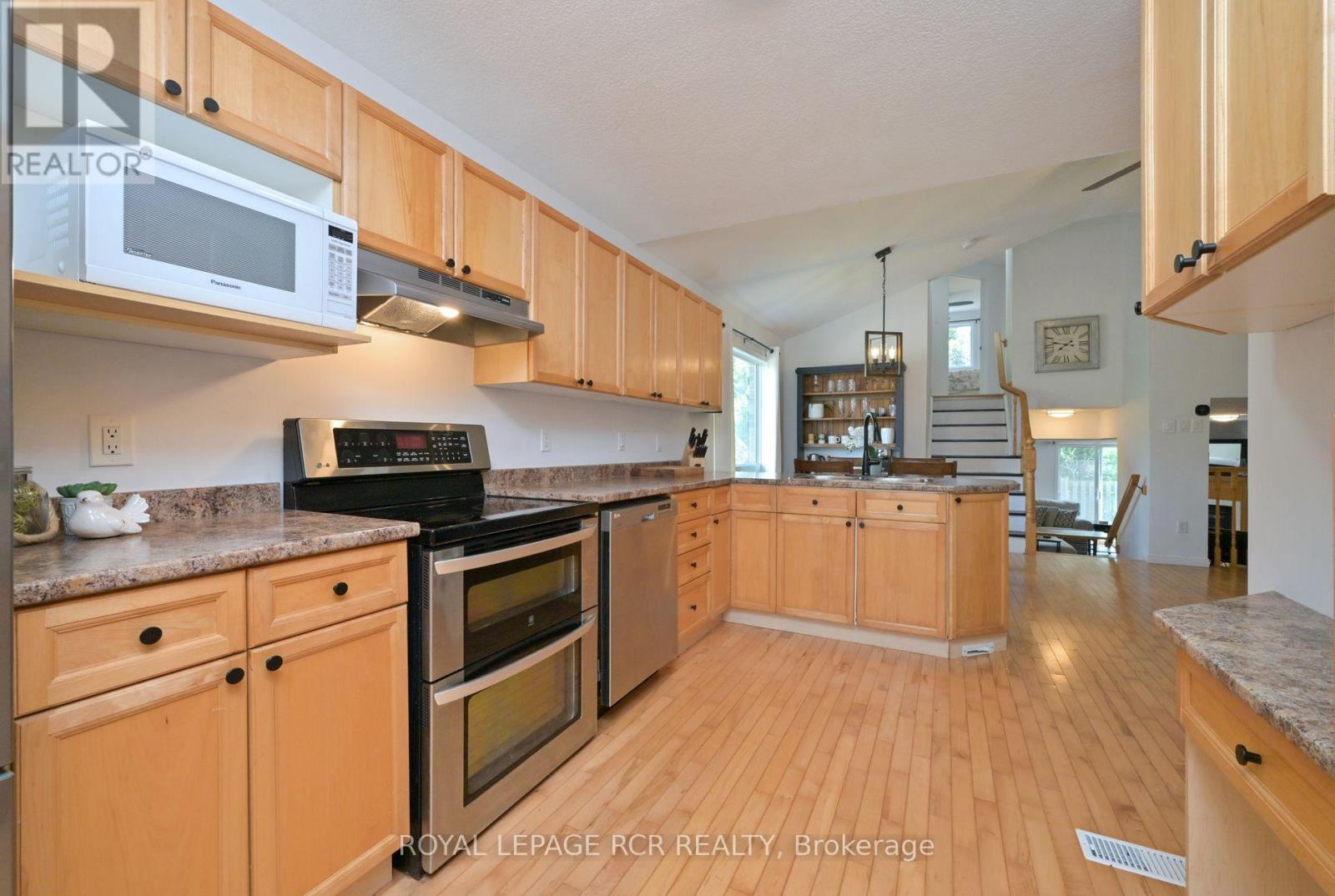 16 Hunter Road, Orangeville, Ontario  L9W 5G1 - Photo 21 - W12218113