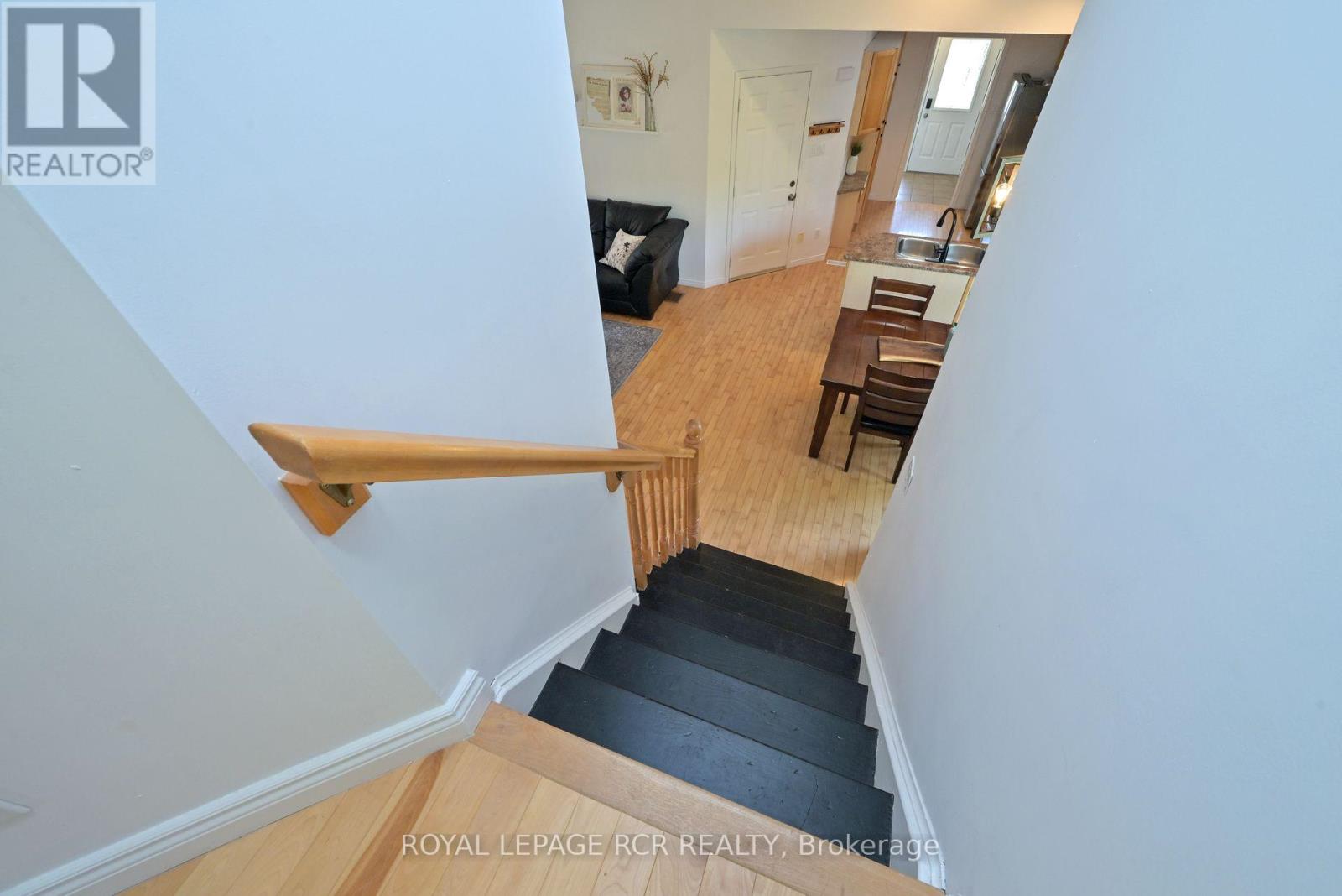 16 Hunter Road, Orangeville, Ontario  L9W 5G1 - Photo 30 - W12218113