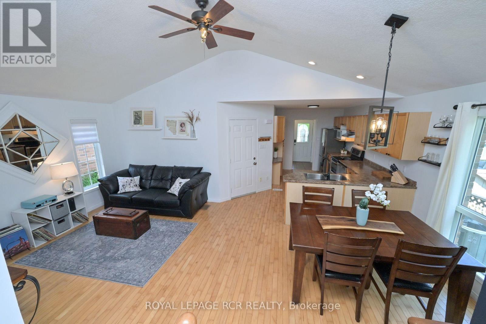 16 Hunter Road, Orangeville, Ontario  L9W 5G1 - Photo 31 - W12218113