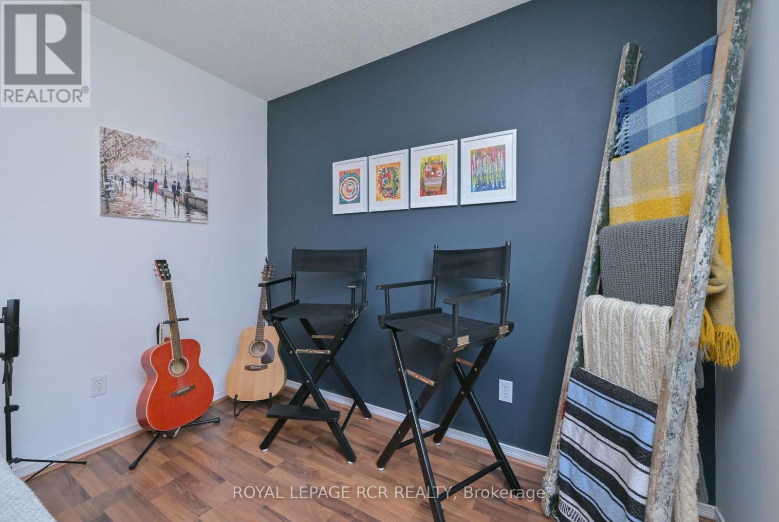 16 Hunter Road, Orangeville, Ontario  L9W 5G1 - Photo 6 - W12218113