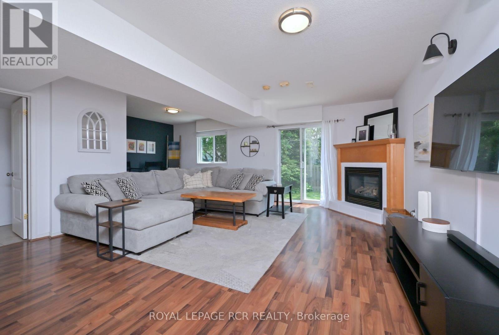 16 Hunter Road, Orangeville, Ontario  L9W 5G1 - Photo 8 - W12218113
