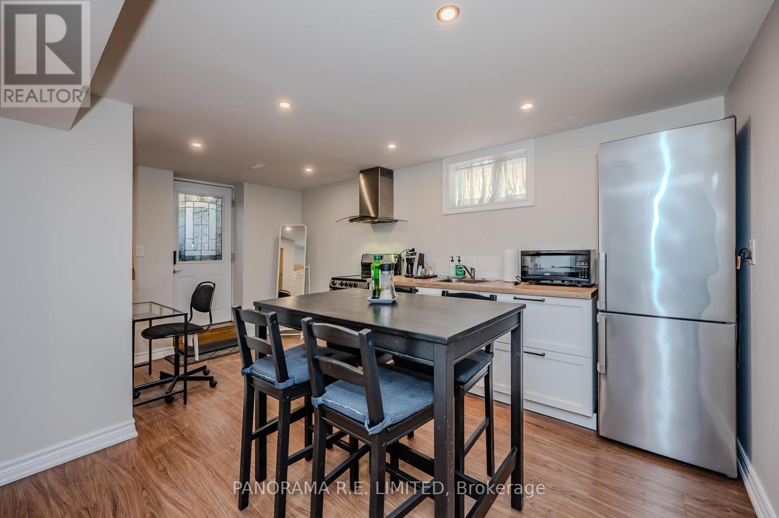 2 - 12 ARKLEY CRESCENT, Toronto, Ontario