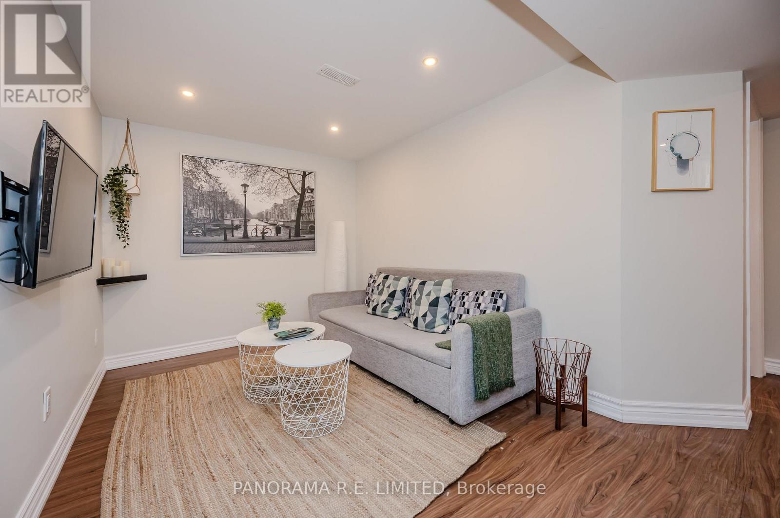 2 - 12 Arkley Crescent, Toronto, Ontario  M9R 3S3 - Photo 3 - W12218129