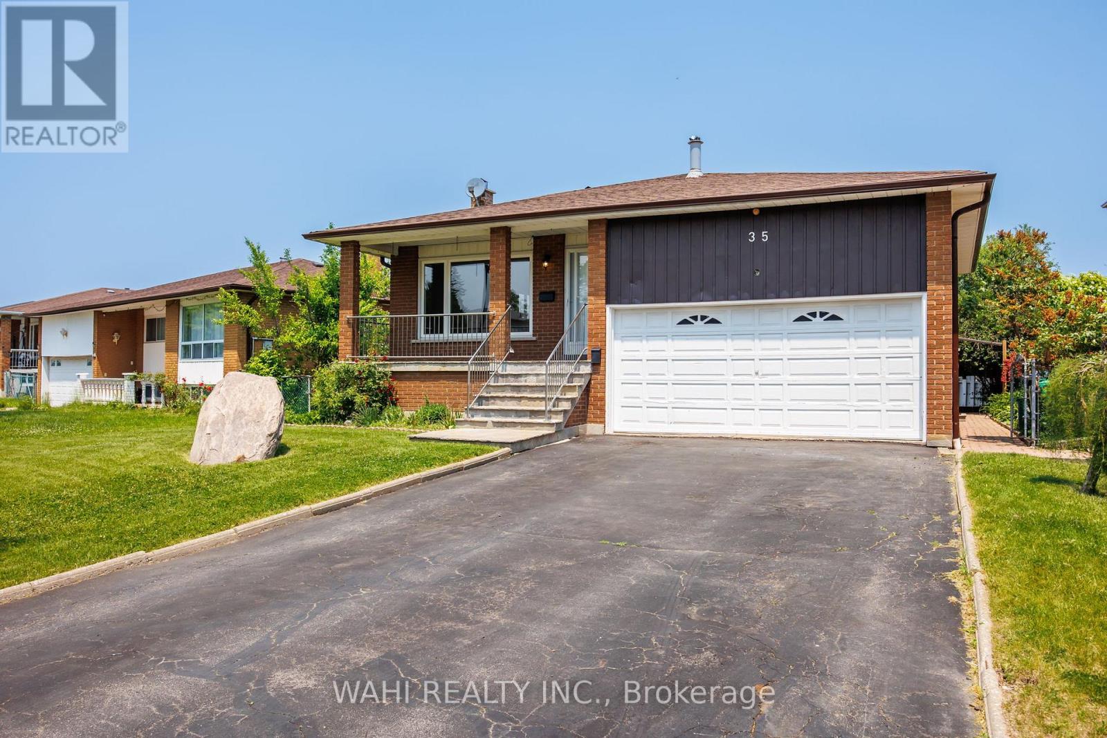 35 JAYFIELD ROAD, Brampton, Ontario