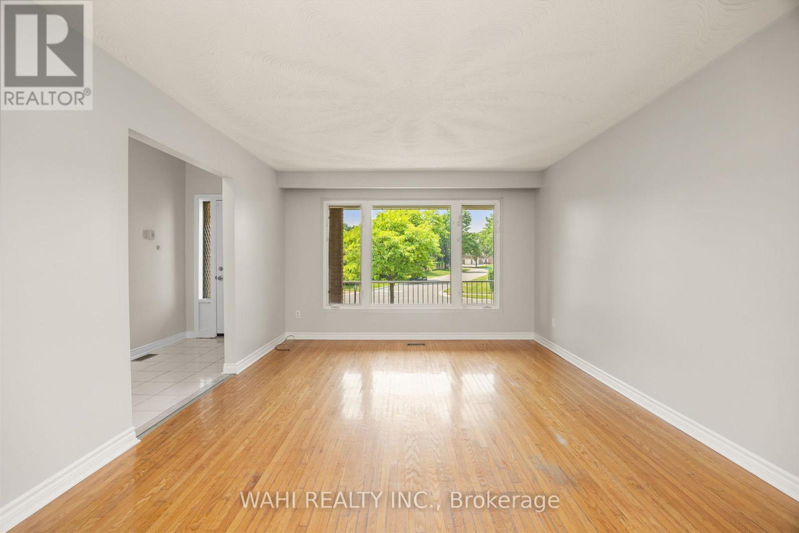 35 Jayfield Road, Brampton, Ontario  L6S 3G2 - Photo 8 - W12218164