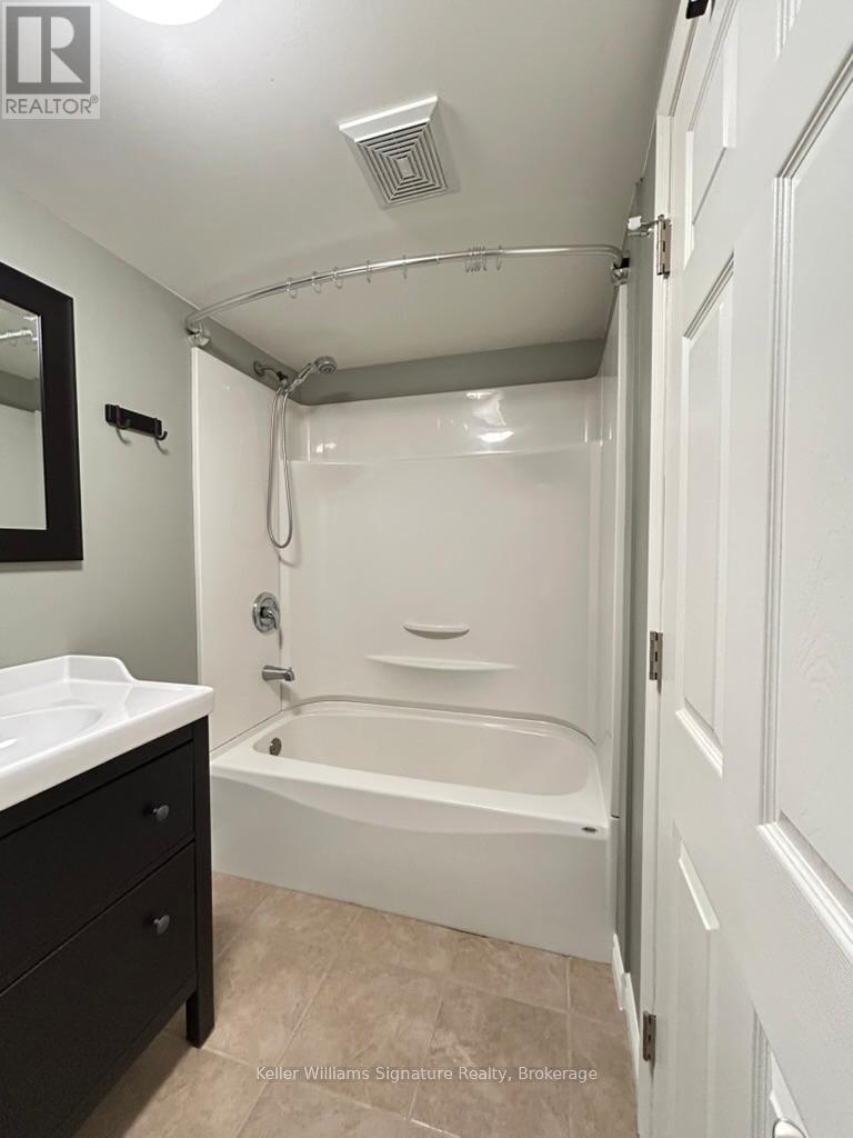 Lower - 15 Hildegard Drive, Hamilton, Ontario  L8K 5S1 - Photo 13 - X12218178