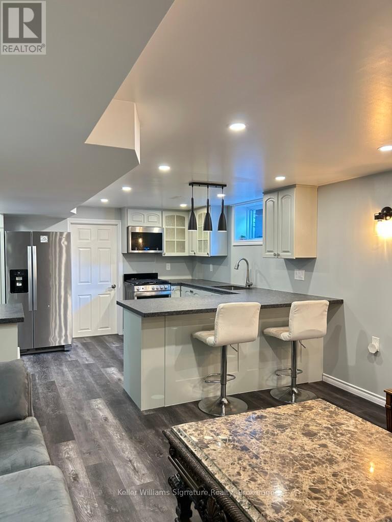 Lower - 15 Hildegard Drive, Hamilton, Ontario  L8K 5S1 - Photo 5 - X12218178