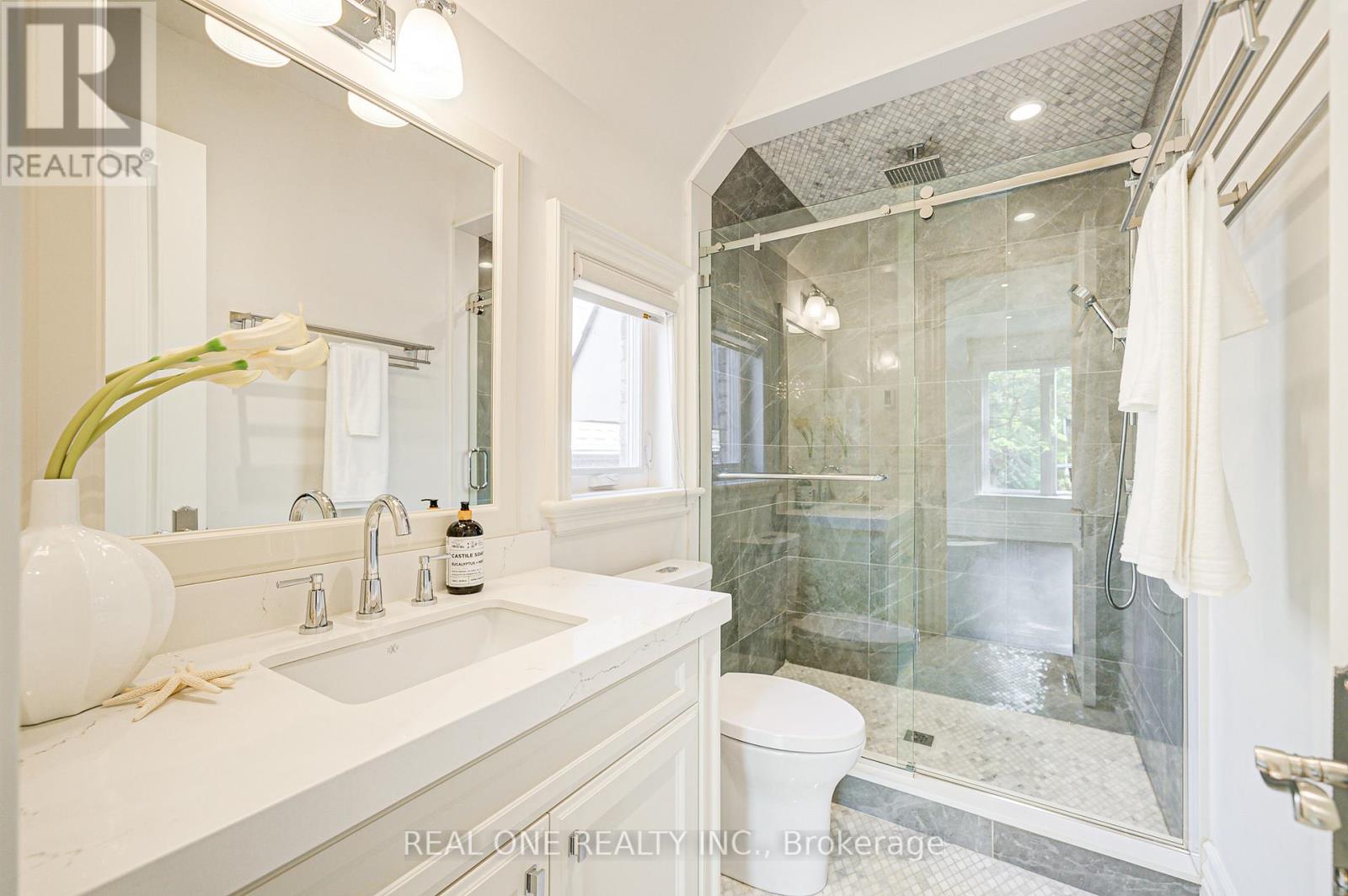 352 Byng Avenue, Toronto, Ontario  M2N 4L5 - Photo 24 - C12194021