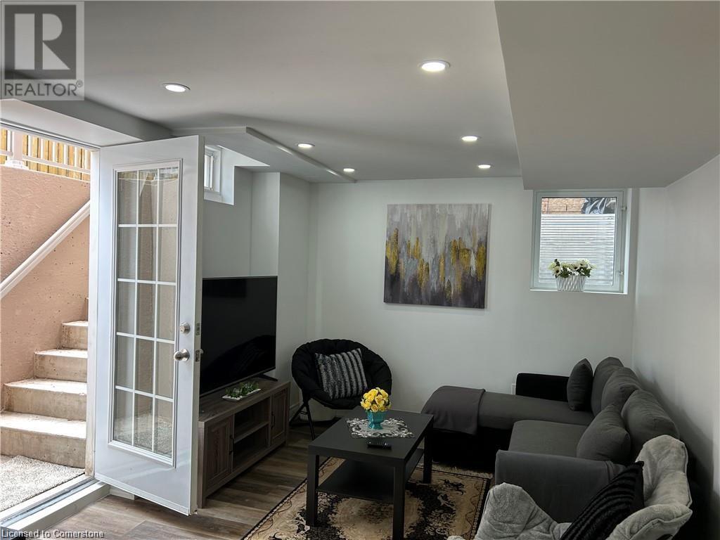 307 Burloak Drive Unit# Basement, Oakville, Ontario  L6L 6T6 - Photo 6 - 40740830