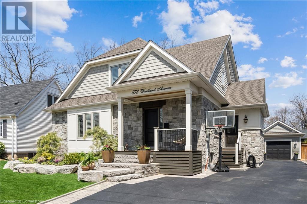 Property at 573 WOODLAND Avenue image 2