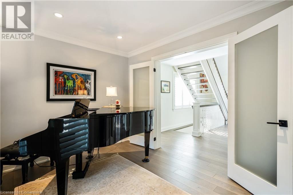 Property at 573 WOODLAND Avenue image 5