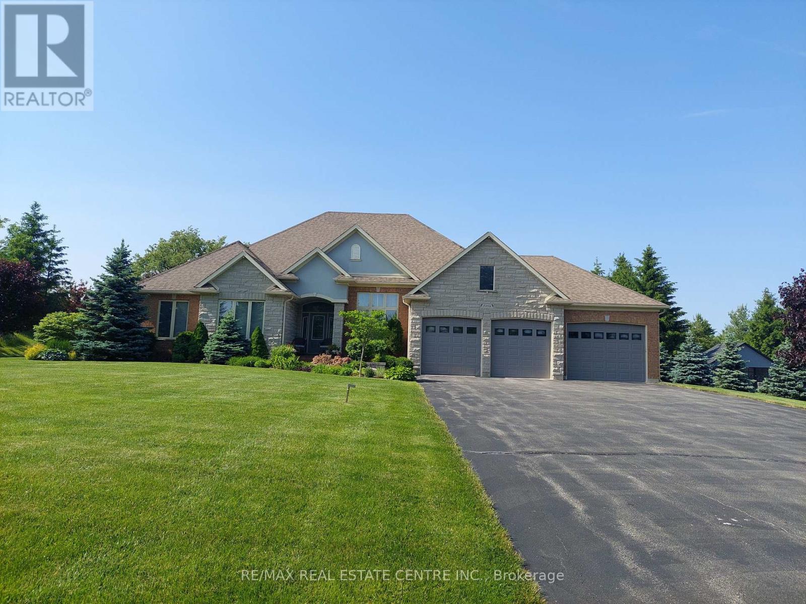 40 Brookhaven Crescent, East Garafraxa, Ontario  L9W 7M9 - Photo 2 - X12218171