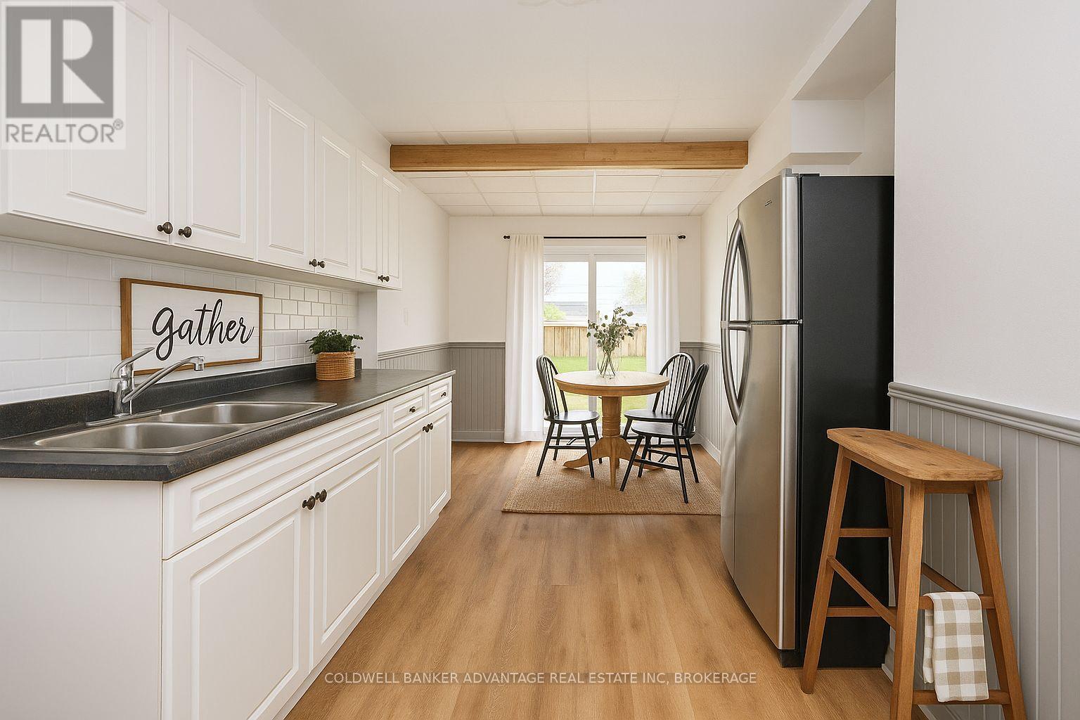 Property at 189 YOUNG STREET image 5