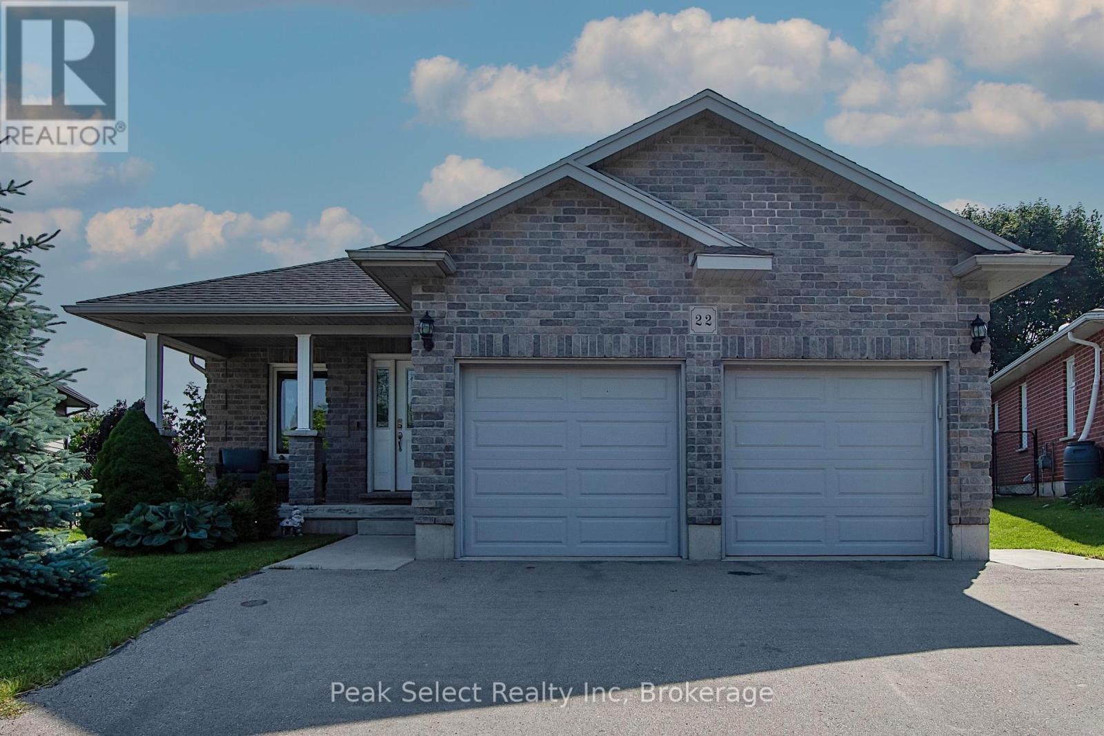 22 HOMEFIELD COURT, St. Marys, Ontario