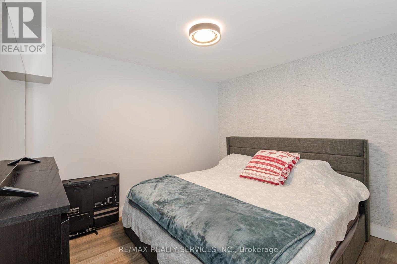 13 Royal Palm Drive, Brampton, Ontario  L6Z 1P1 - Photo 32 - W12212615