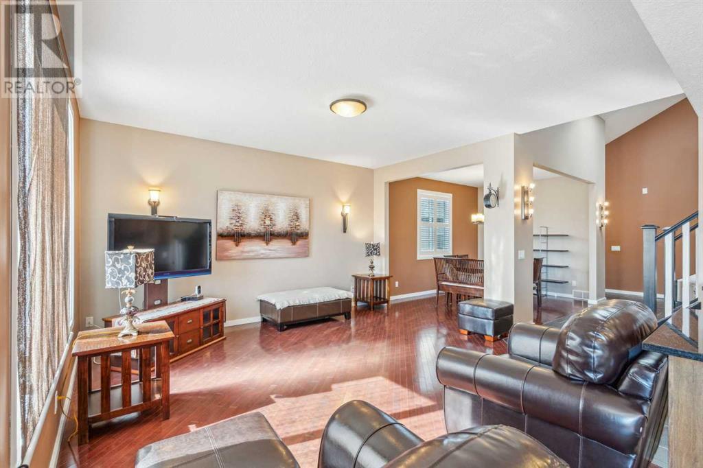 Property at 358 Crystal Green Rise image 4