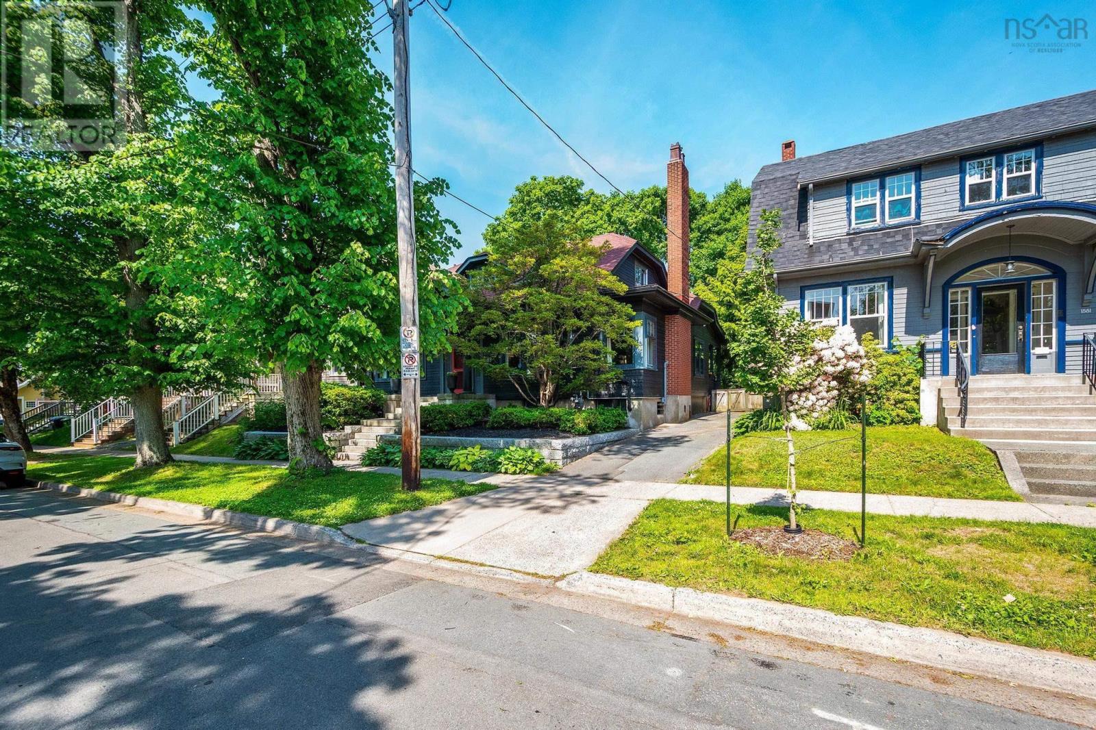 1589 Larch Street, Halifax, Nova Scotia  B3H 3W9 - Photo 2 - 202514411