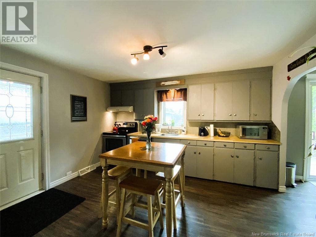 122 35e Avenue, Edmundston, New Brunswick  E3V 2V3 - Photo 4 - NB120454