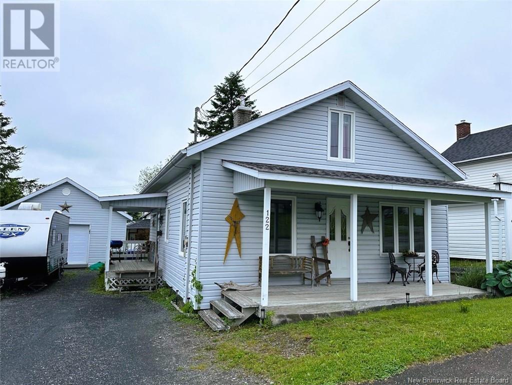 122 35e Avenue, Edmundston, New Brunswick  E3V 2V3 - Photo 3 - NB120454