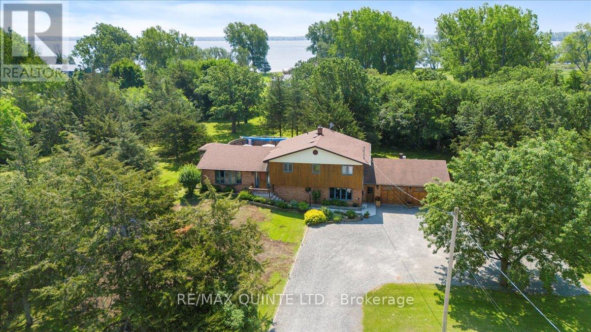 338 Sunrise Drive, Prince Edward County, Ontario  K8N 4Z7 - Photo 3 - X12218231