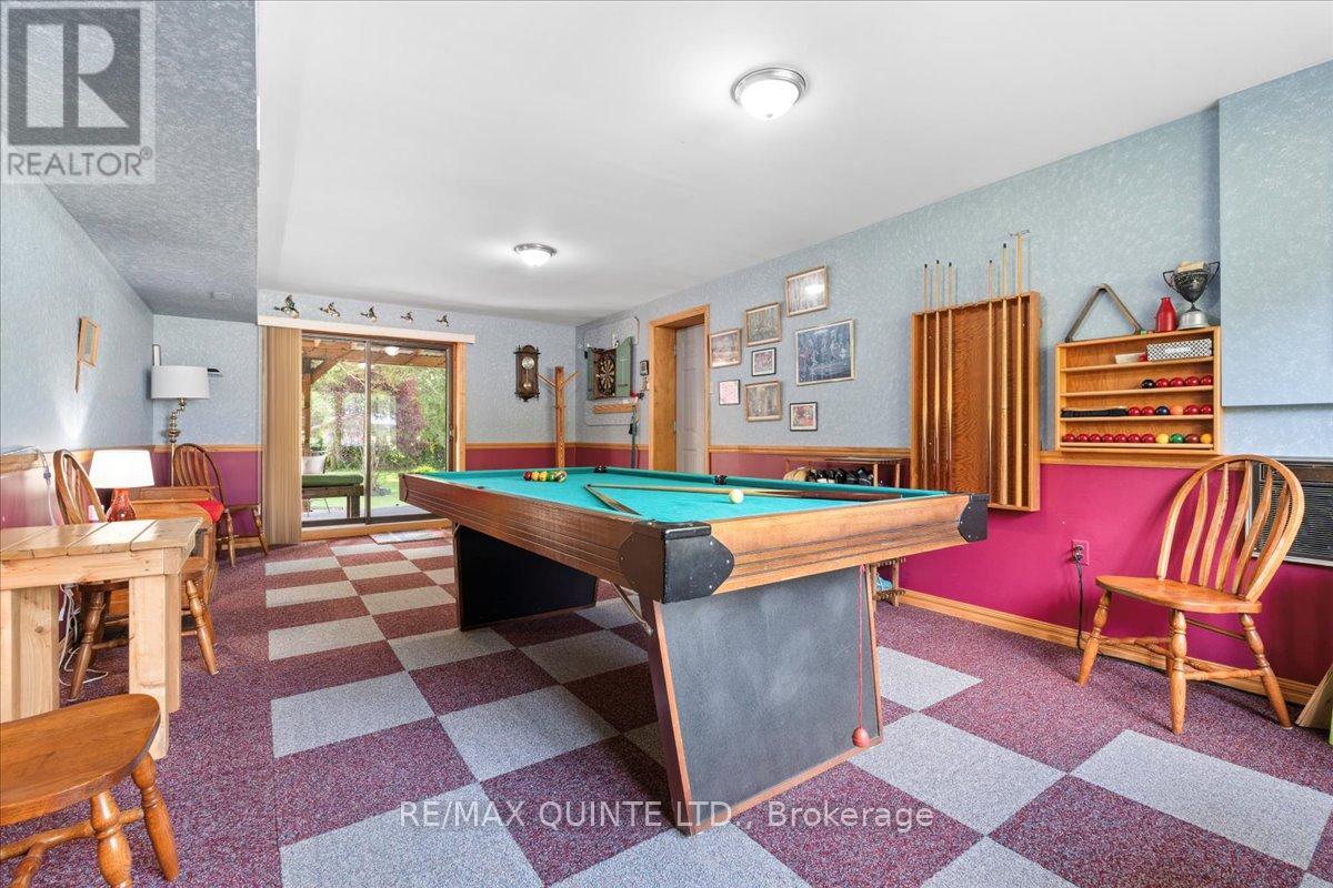 338 Sunrise Drive, Prince Edward County, Ontario  K8N 4Z7 - Photo 37 - X12218231
