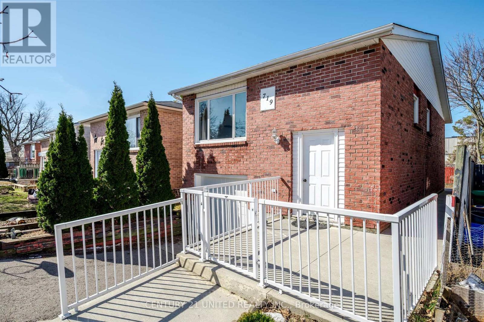 Property at 719 MOUNTAIN ASH ROAD image 4