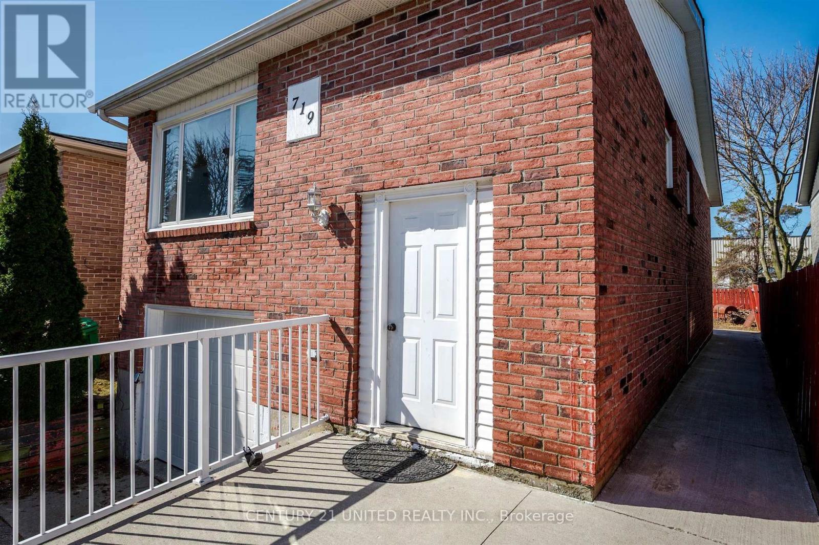Property at 719 MOUNTAIN ASH ROAD image 5