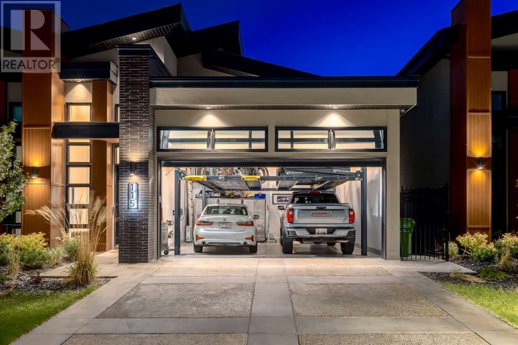 115 Elveden Court Sw, Calgary, Alberta  T3H 2A9 - Photo 3 - A2224733