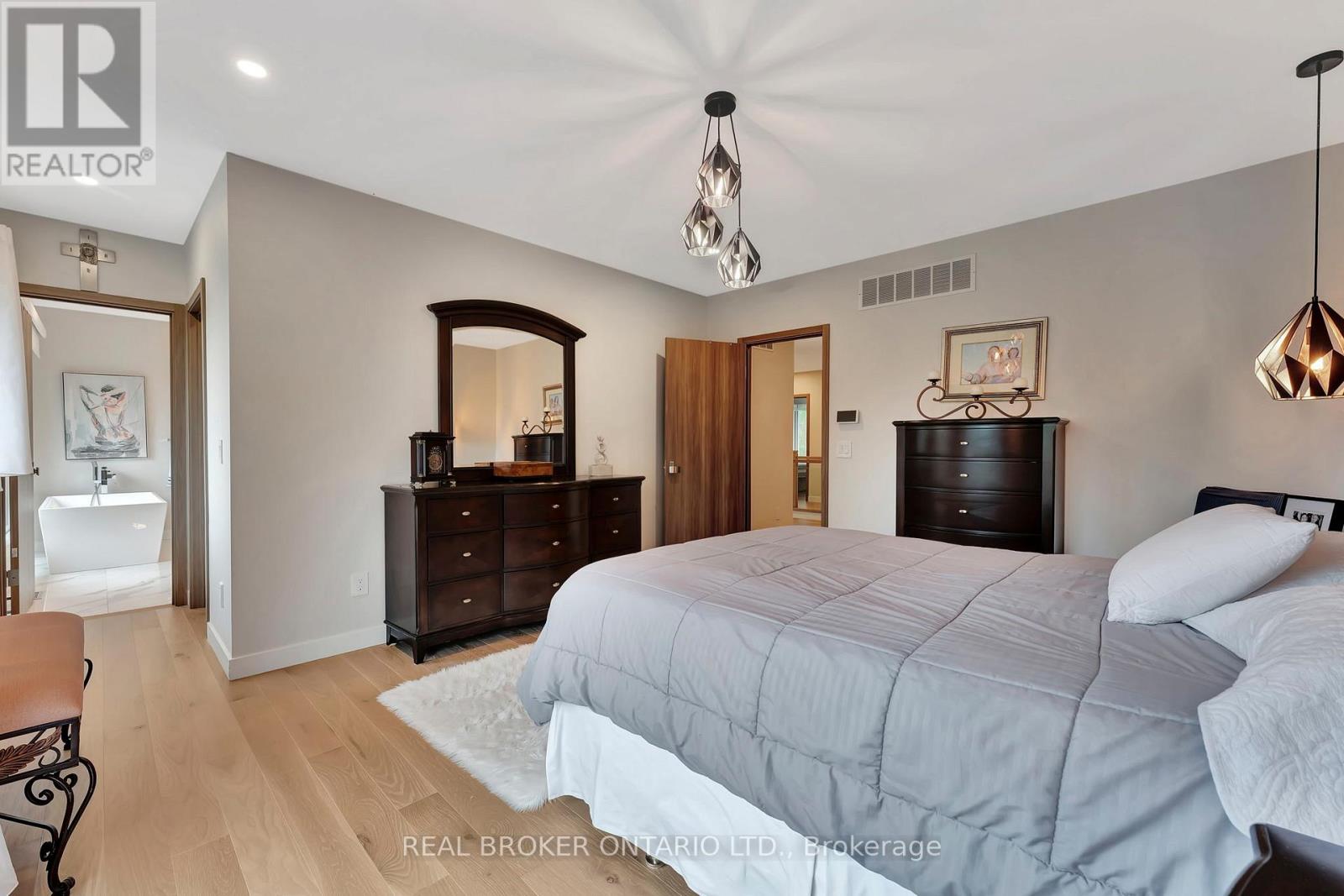 49 Lotta Avenue, Ottawa, Ontario  K2G 2B4 - Photo 29 - X12213564