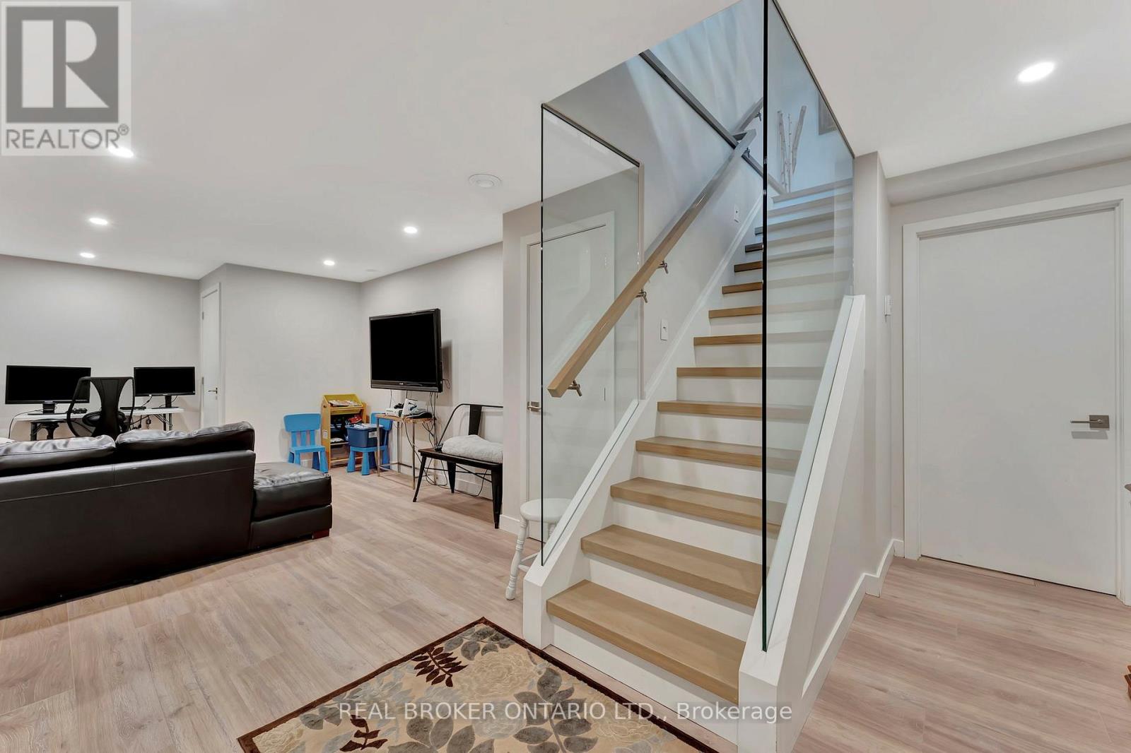 49 Lotta Avenue, Ottawa, Ontario  K2G 2B4 - Photo 39 - X12213564