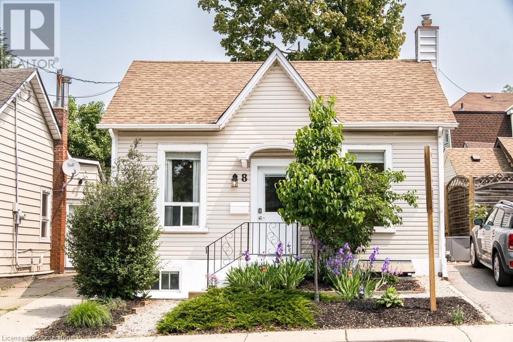 8 LOCHEARNE Street, Hamilton, Ontario