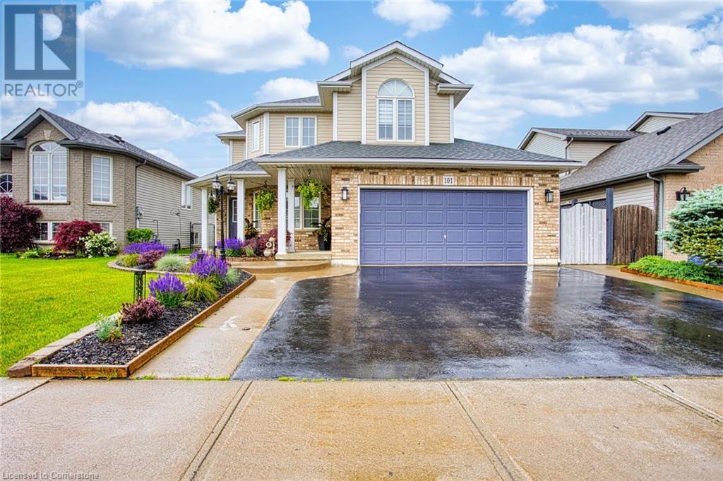 101 GOLDEN ACRES Drive, Smithville, Ontario