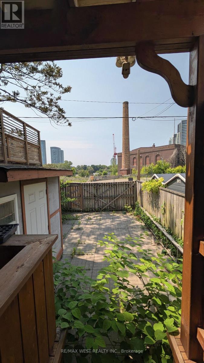 Main - 141a Niagara Street, Toronto, Ontario  M5V 1C6 - Photo 5 - C12216721