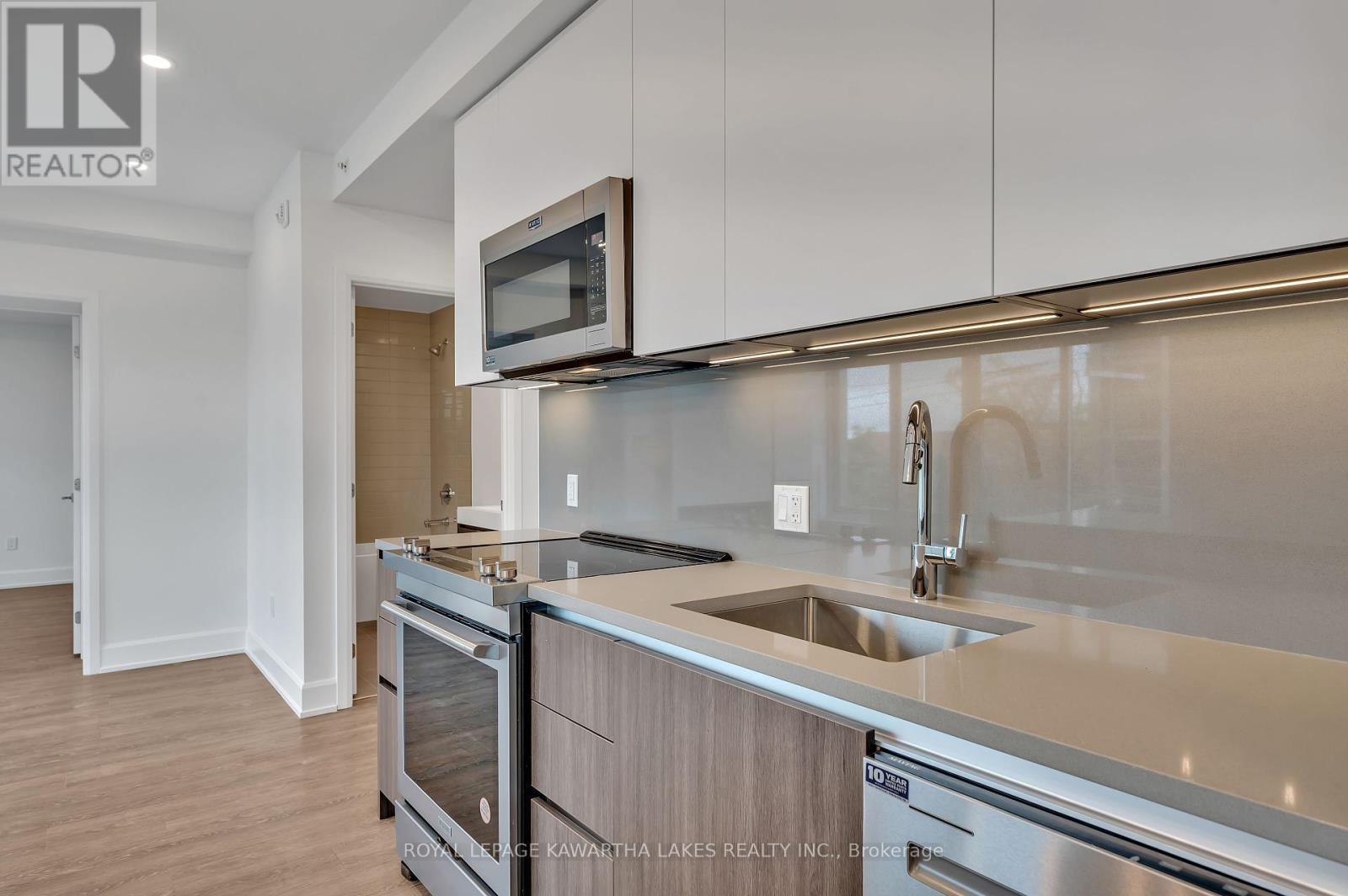 404 - 195 Hunter Street E, Peterborough East, Ontario  K9H 1G9 - Photo 12 - X12159782