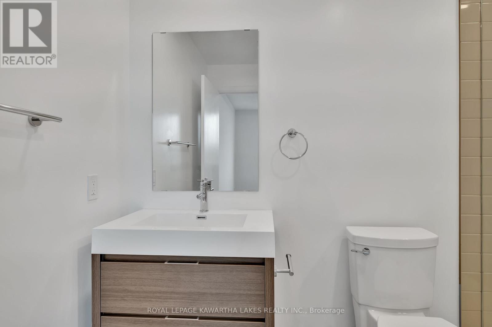 404 - 195 Hunter Street E, Peterborough East, Ontario  K9H 1G9 - Photo 16 - X12159782