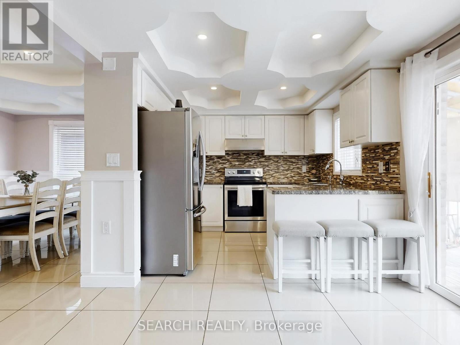 1185 Andrade Lane, Innisfil, Ontario  L9S 4X7 - Photo 12 - N12216312
