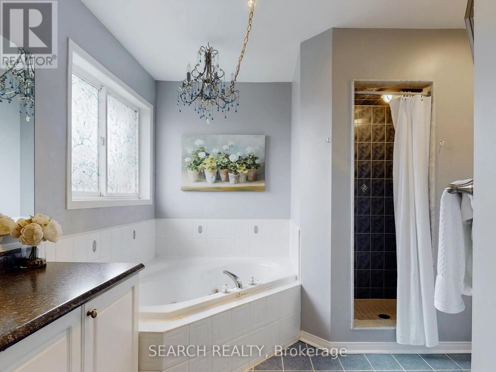1185 Andrade Lane, Innisfil, Ontario  L9S 4X7 - Photo 23 - N12216312
