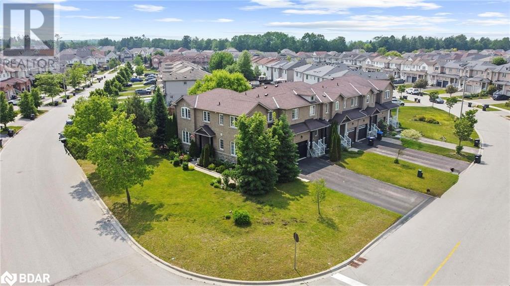 1 ADMIRAL Crescent, Angus, Ontario