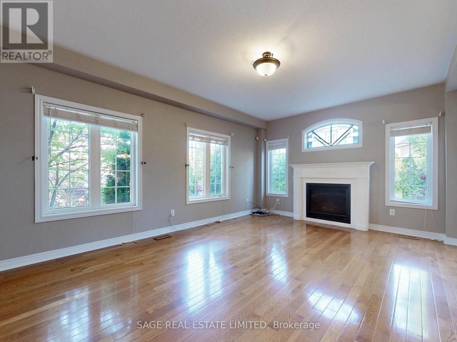 3504 Steeple Chase Crescent, Mississauga, Ontario  L5M 0K1 - Photo 8 - W12216935
