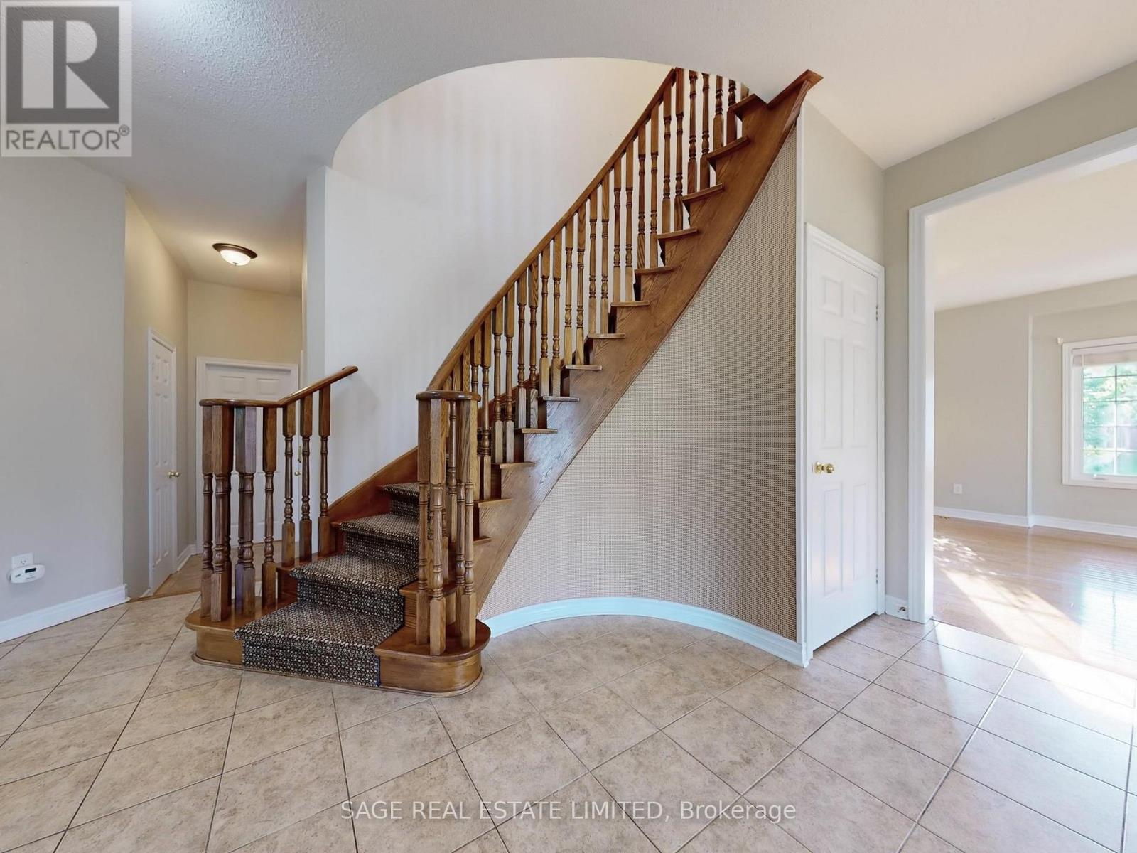3504 Steeple Chase Crescent, Mississauga, Ontario  L5M 0K1 - Photo 17 - W12216935