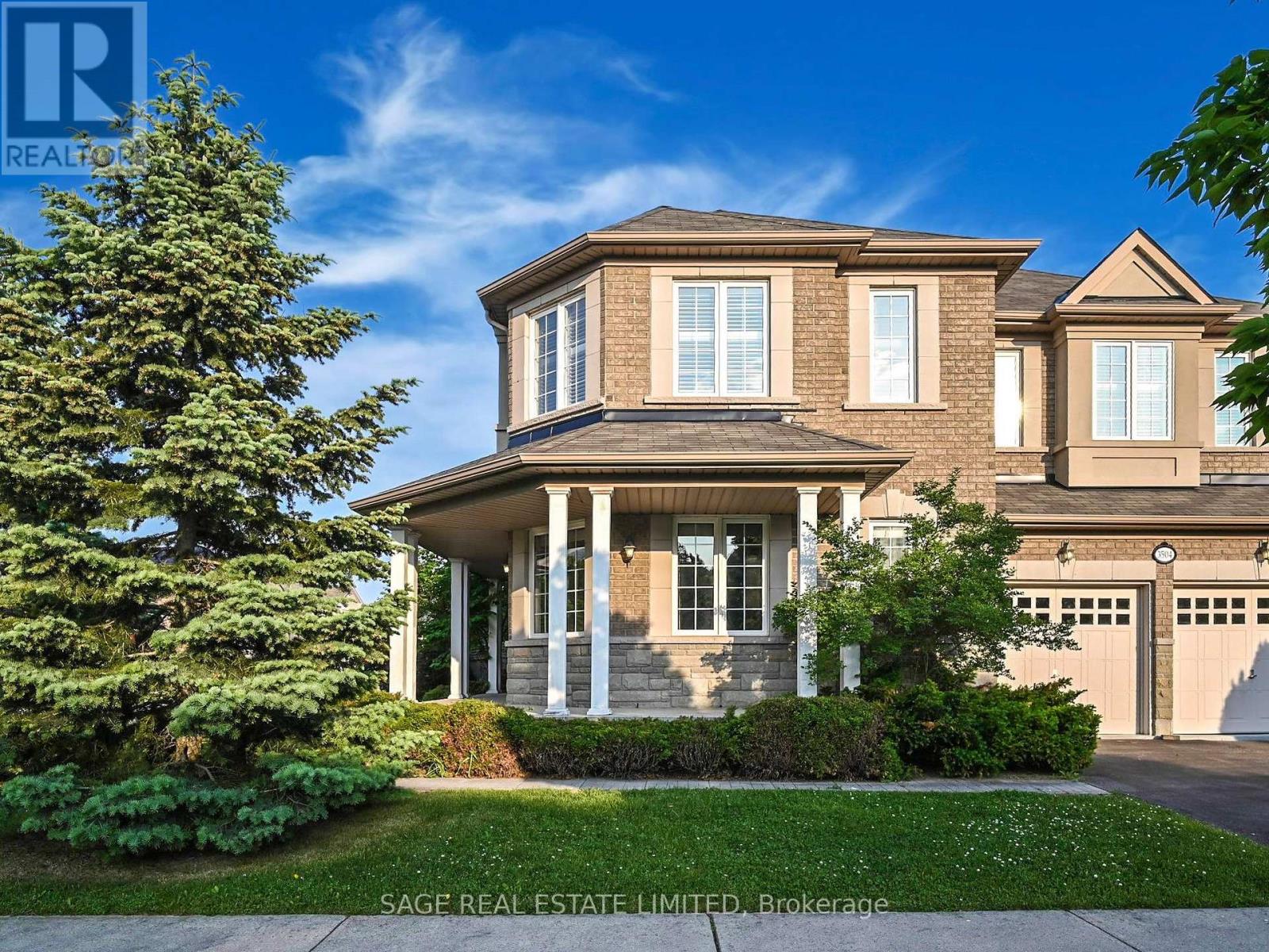 3504 Steeple Chase Crescent, Mississauga, Ontario  L5M 0K1 - Photo 4 - W12216935