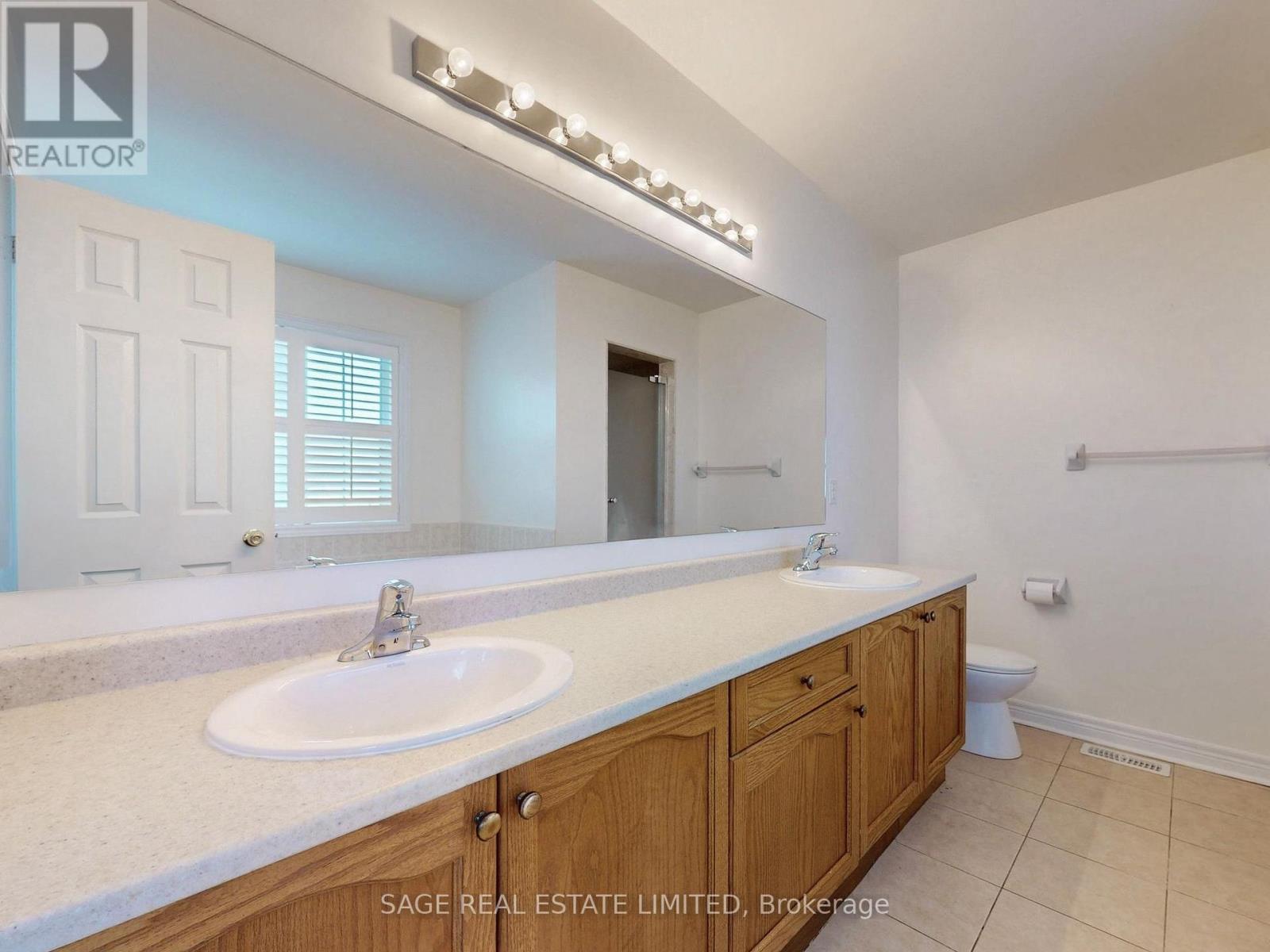 3504 Steeple Chase Crescent, Mississauga, Ontario  L5M 0K1 - Photo 20 - W12216935