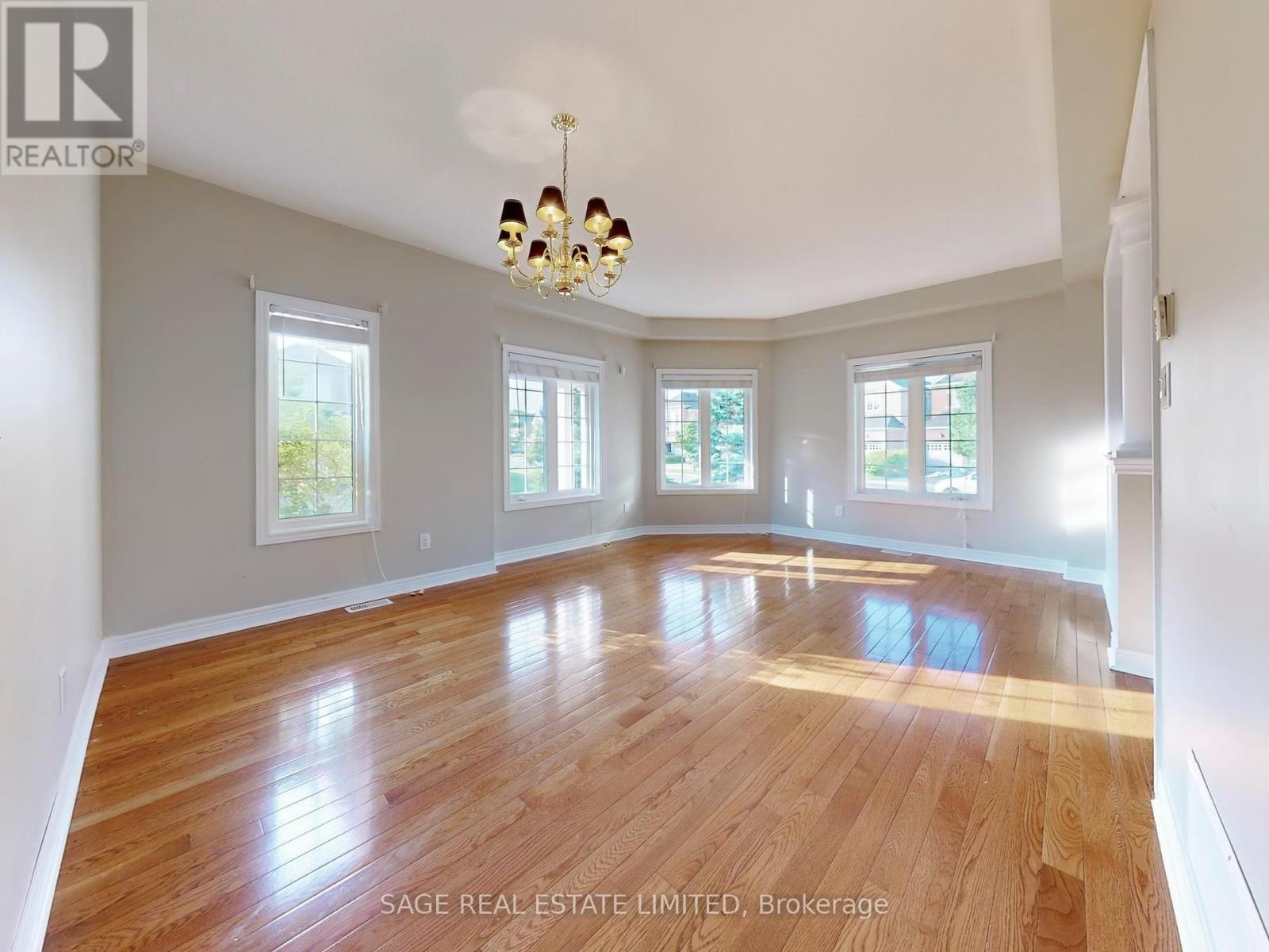 3504 Steeple Chase Crescent, Mississauga, Ontario  L5M 0K1 - Photo 6 - W12216935