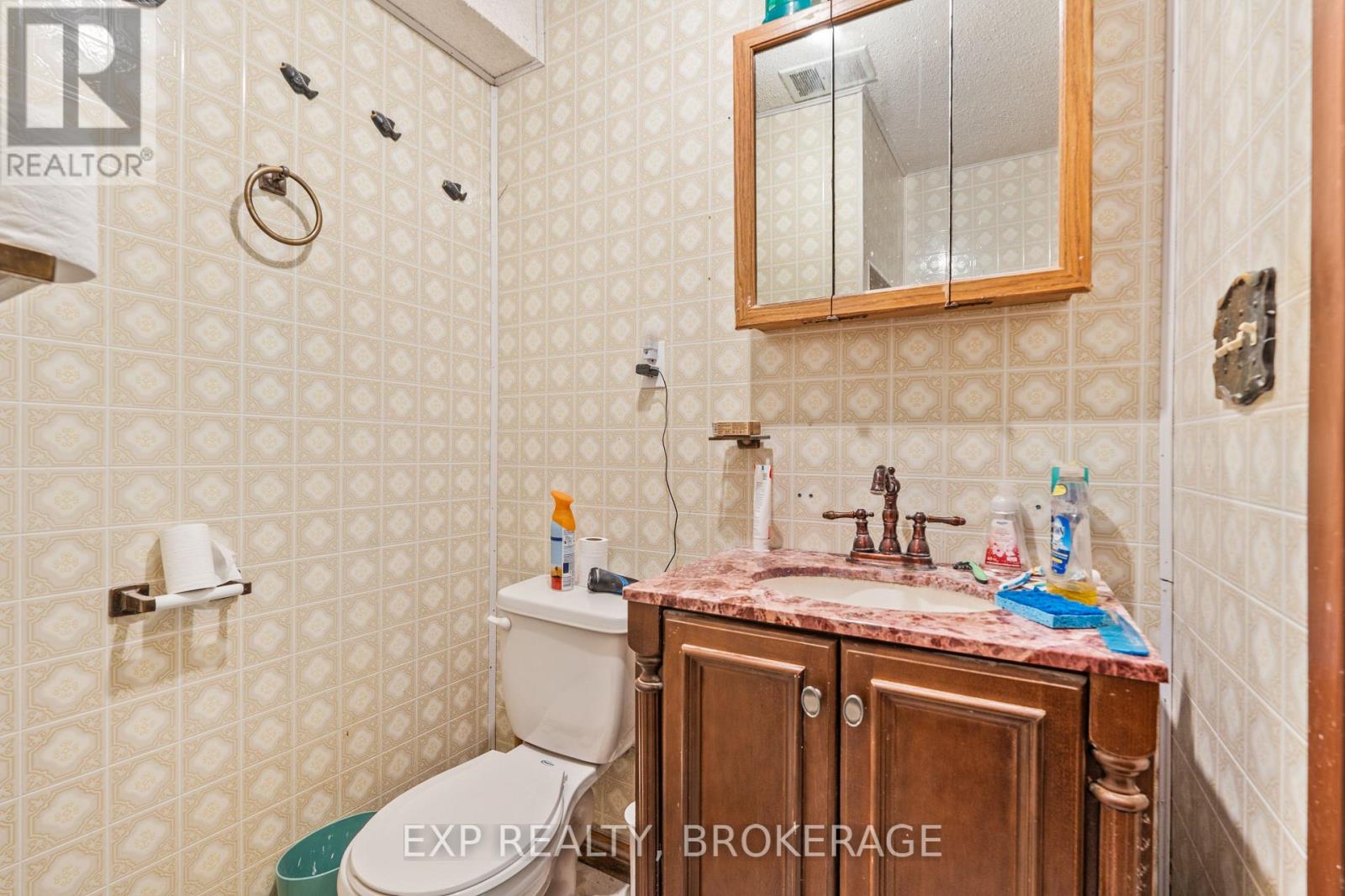 4205 Maple Drive, Frontenac (Frontenac South), Ontario  K0H 1W0 - Photo 24 - X12218350